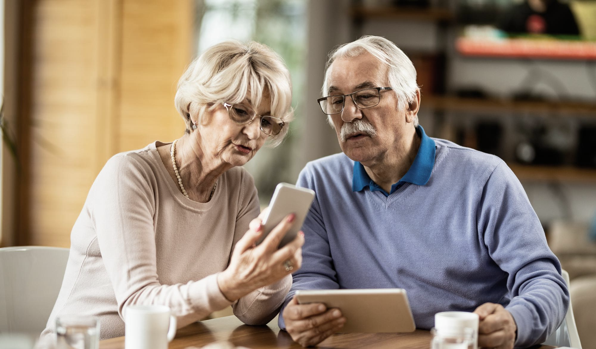 Tecnología para la tercera edad: una nueva frontera